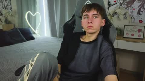 Kris online show from February 27, 11:41 am