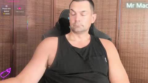Cam online show from April 29, 8:37 pm