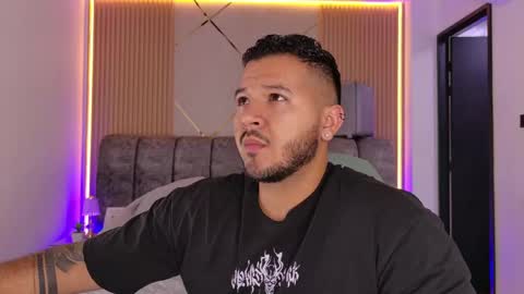 MIKEE online show from May 5, 3:14 am