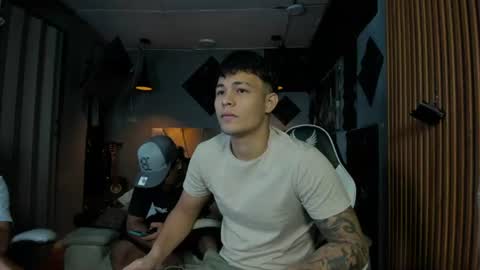 mr_mois online show from July 5, 5:14 am