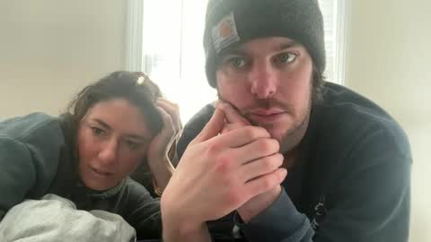 Snapshot of mr_mrs_glitter chatting on February 5, 6:34 pm Mr Mrs Glitter online show from February 5, 6:34 pm