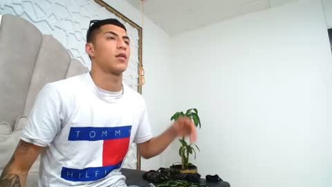 Mr Porn  online show from June 23, 1:25 am