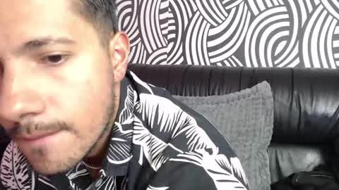 AARON online show from December 25, 10:16 pm