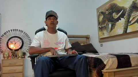 mr_stiven_ online show from April 1, 2:45 am