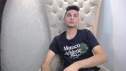 Snapshot of mr_williseo chatting on December 11, 7:46 pm williseo online show from December 11, 7:46 pm