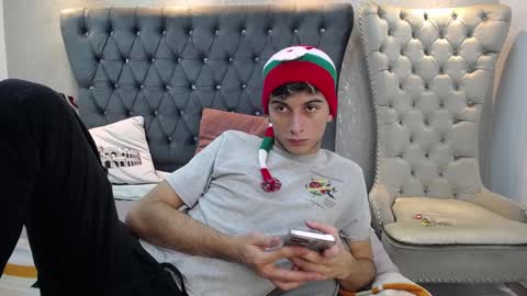 Snapshot of mr_williseo chatting on December 25, 11:42 pm williseo online show from December 25, 11:42 pm