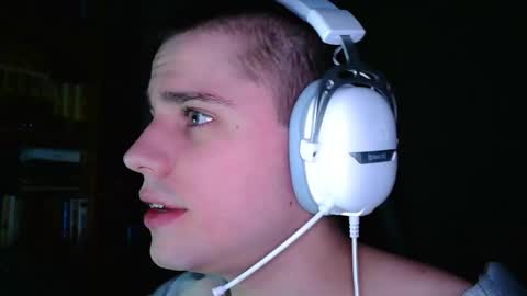 Snapshot of mrbepsik chatting on February 12, 12:16 am Mr Roman online show from February 12, 12:16 am