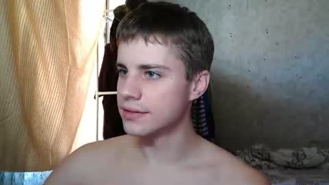 Snapshot of mrbepsik chatting on July 20, 10:39 am Mr Roman online show from July 20, 10:39 am