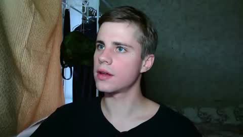 Snapshot of mrbepsik chatting on July 23, 4:38 pm Mr Roman online show from July 23, 4:38 pm