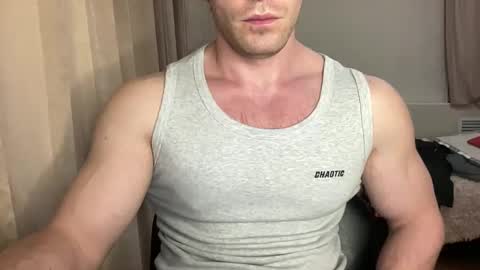 Mrbiceps23 online show from January 18, 5:04 pm