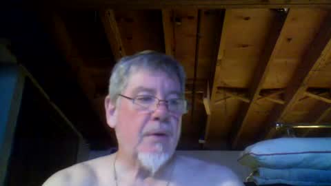 Snapshot of mrblade666 chatting on June 22, 10:29 pm mrblade666 online show from June 22, 10:29 pm