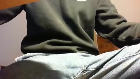 Snapshot of mrbobbylife chatting on February 18, 12:01 pm bobby online show from February 18, 12:01 pm