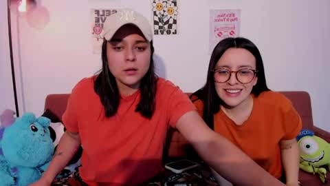 Laura online show from April 29, 1:43 am