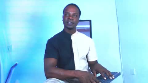 byron online show from November 5, 3:12 pm