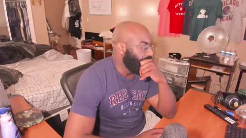 Chuck Daily online show from November 22, 2:10 am