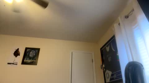 mrcoolguy68 online show from March 25, 5:19 pm