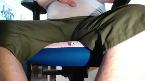 MrJohnsen1975 online show from August 4, 10:51 am