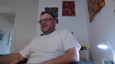MrJohnsen1975 online show from August 7, 4:31 pm