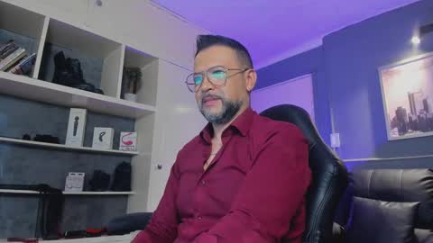 MrFrank. online show from September 18, 11:56 am