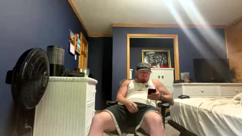 Snapshot of mrhandsome_1 chatting on May 6, 6:24 pm mrhandsome_1 online show from May 6, 6:24 pm