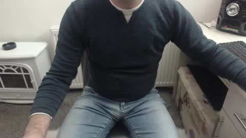 Snapshot of mrhorny_2023 chatting on December 15, 10:39 am Your Mister online show from December 15, 10:39 am