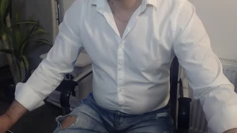 Snapshot of mrhorny_2023 chatting on March 12, 11:09 am Your Mister online show from March 12, 11:09 am