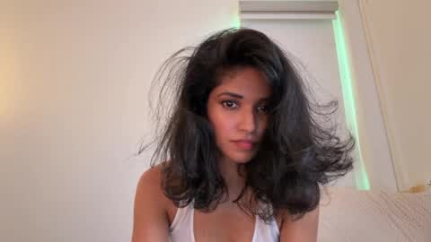 mriea_ online show from April 27, 4:43 am