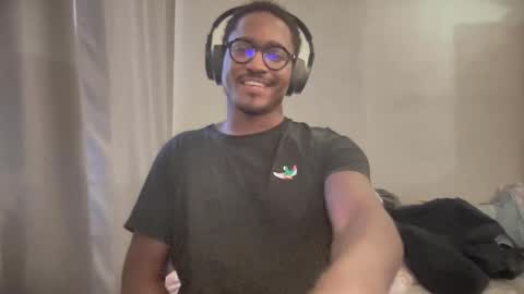 Snapshot of mrjazzman934061 chatting on November 1, 7:54 am mrjazzman934061 online show from November 1, 7:54 am