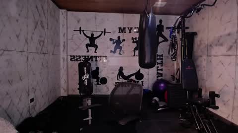 mrjustin_ online show from November 24, 8:30 pm