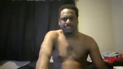 Snapshot of mroutla chatting on May 11, 5:13 am shaun online show from May 11, 5:13 am