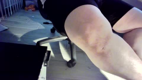 Guy online show from February 25, 1:41 am