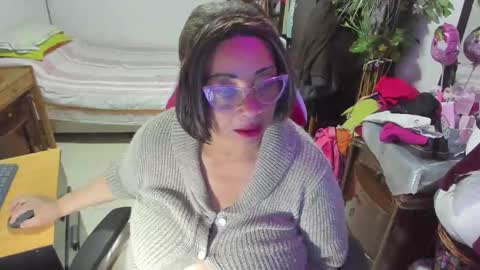 mrs_mommy online show from March 7, 11:27 pm