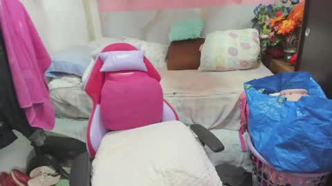 mrs_mommy online show from May 25, 6:58 pm