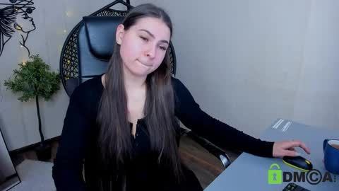 Snapshot of mrs_stella chatting on March 31, 1:55 pm mrs_stella online show from March 31, 1:55 pm