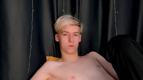 Adam online show from December 21, 3:47 am