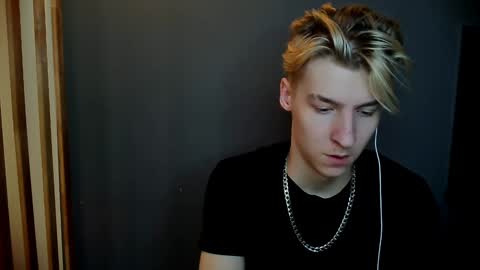 Adam online show from December 30, 9:40 pm