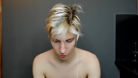 Adam online show from December 31, 4:49 am