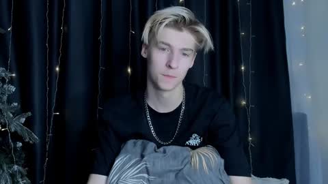 Adam online show from February 2, 4:37 am