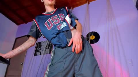 Snapshot of mrshaggy_ chatting on January 21, 4:27 pm Mr Shaggy online show from January 21, 4:27 pm