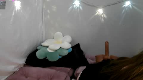 MrsJess online show from June 2, 2:24 am