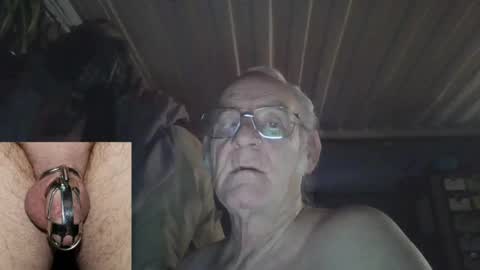 Chuck online show from April 17, 8:06 am