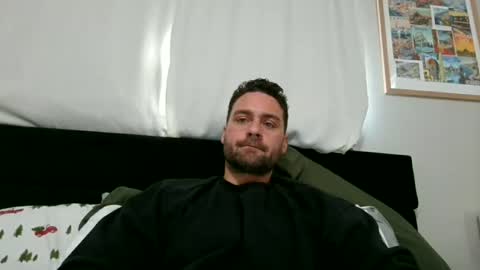 Snapshot of mrthickly818 chatting on February 17, 2:13 pm mrthickly818 online show from February 17, 2:13 pm