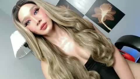 chloe online show from May 28, 6:00 am