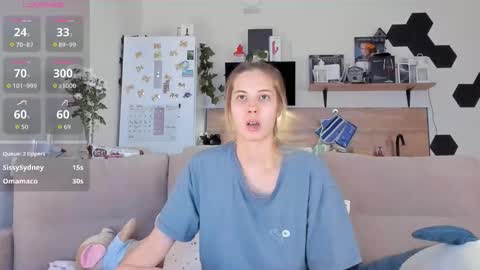 Snapshot of ms_foryou chatting on October 19, 4:35 am Ms ForYOU online show from October 19, 4:35 am