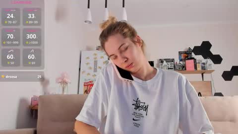 Snapshot of ms_foryou chatting on November 16, 4:40 am Ms ForYOU online show from November 16, 4:40 am