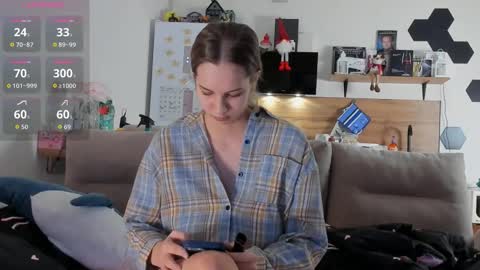 Snapshot of ms_foryou chatting on January 18, 1:26 pm Ms ForYOU online show from January 18, 1:26 pm