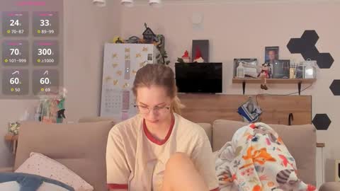 Snapshot of ms_foryou chatting on February 22, 2:45 am Ms ForYOU online show from February 22, 2:45 am