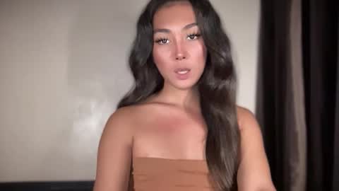 CALL ME KIANA online show from October 14, 8:31 pm