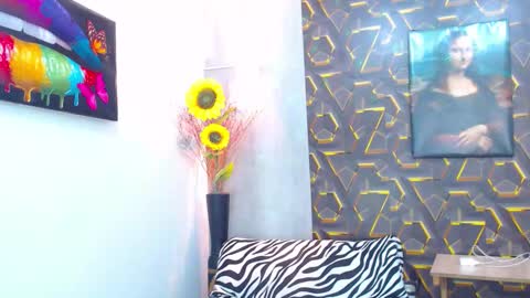 Snapshot of ms_leydi chatting on October 8, 1:47 am ms_leydi online show from October 8, 1:47 am