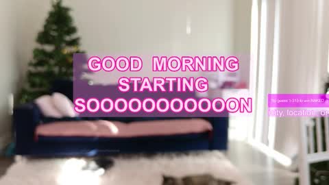 Snapshot of ms_mochii chatting on February 14, 4:15 pm R o r i SnapChat heyroriv2 wednesday - sunday Noon oclock mountain - 5pm mountain online show from February 14, 4:15 pm